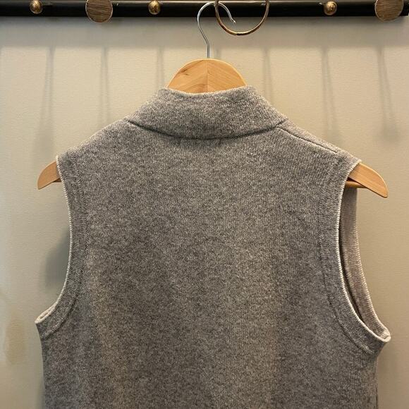 Rare A.IDA L Wool Blend Sweater Vest | Gray Knit Italy Made Toggle Closure, $178 - Picture 6 of 10